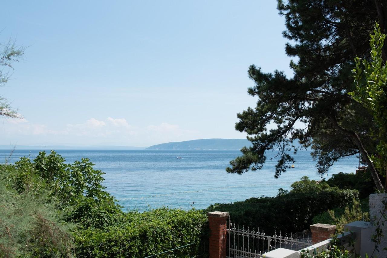 Beachfront Apartment Rosa Del Mar Jardin Mošćenička Draga Exteriér fotografie