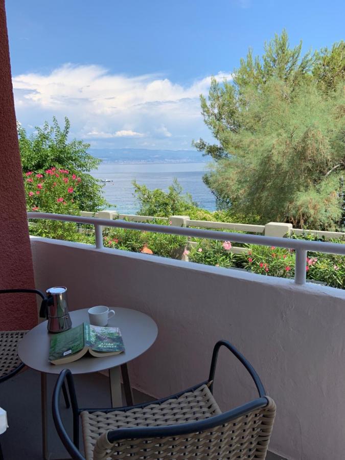 Beachfront Apartment Rosa Del Mar Jardin Mošćenička Draga Exteriér fotografie